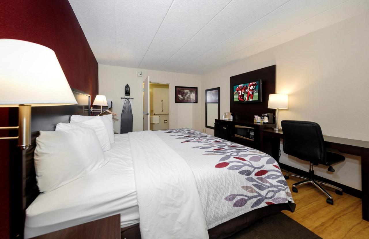 Red Roof Inn Lansing East - Msu Екстериор снимка