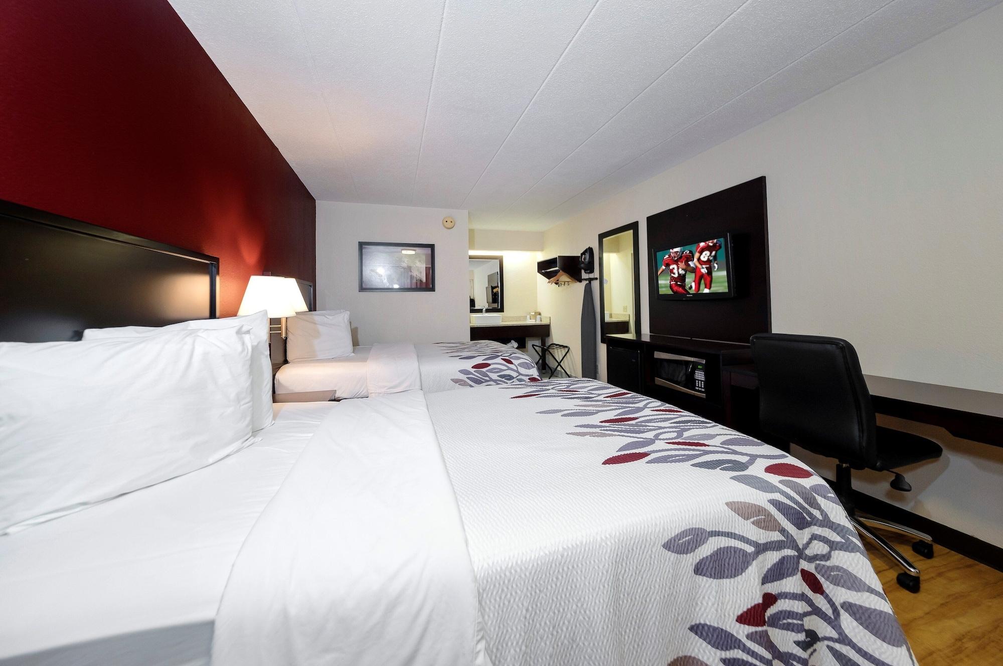 Red Roof Inn Lansing East - Msu Екстериор снимка