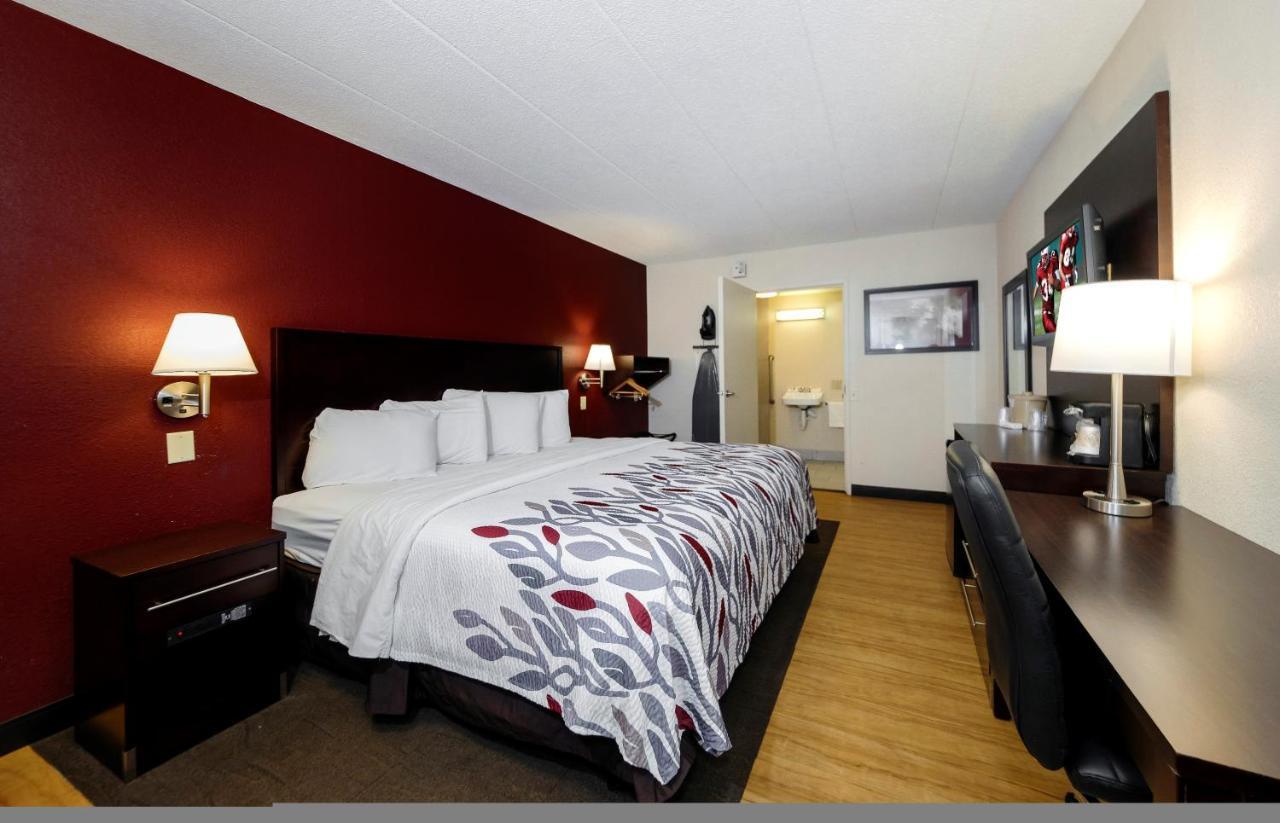 Red Roof Inn Lansing East - Msu Екстериор снимка