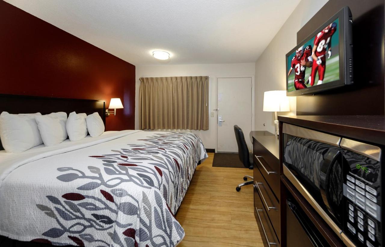 Red Roof Inn Lansing East - Msu Екстериор снимка