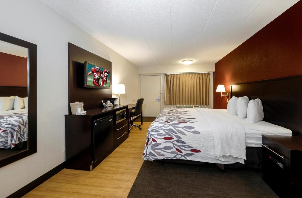 Red Roof Inn Lansing East - Msu Екстериор снимка